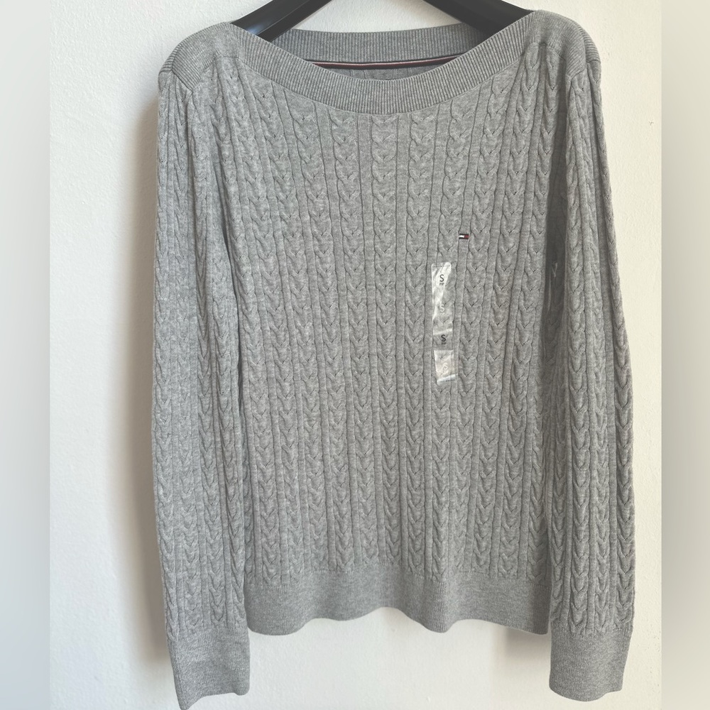 Tommy Hilfiger brand new women’s sweater size S